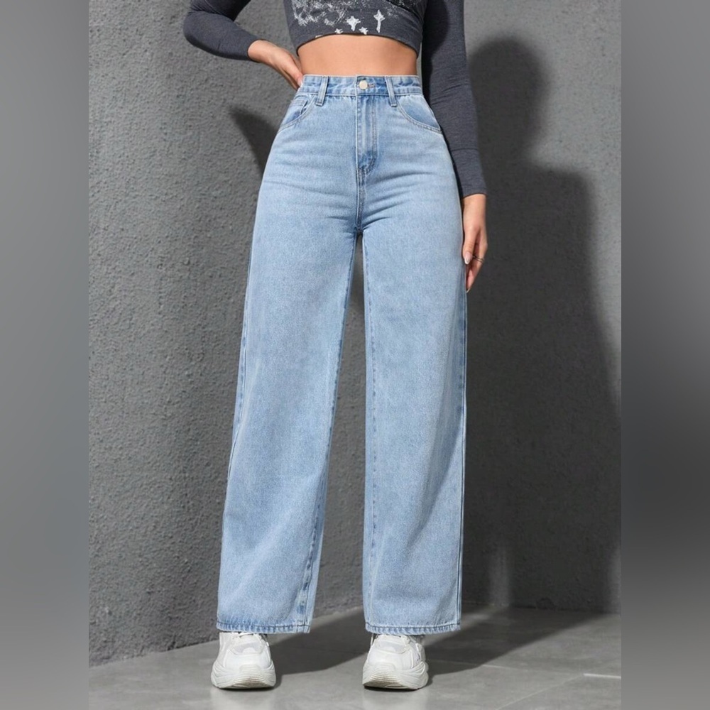 High-Waisted Wide Leg Jeans - Picture 8 of 11